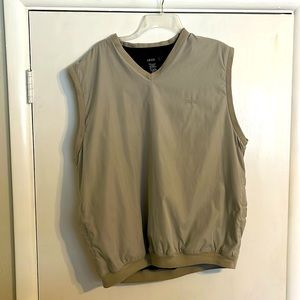 Izod men’s golf, windbreaker vest, extra large